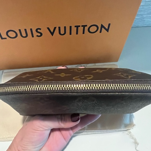 Louis Vuitton Brown and Gold Monogram Cosmetic Pouch - Picture 5 of 7
